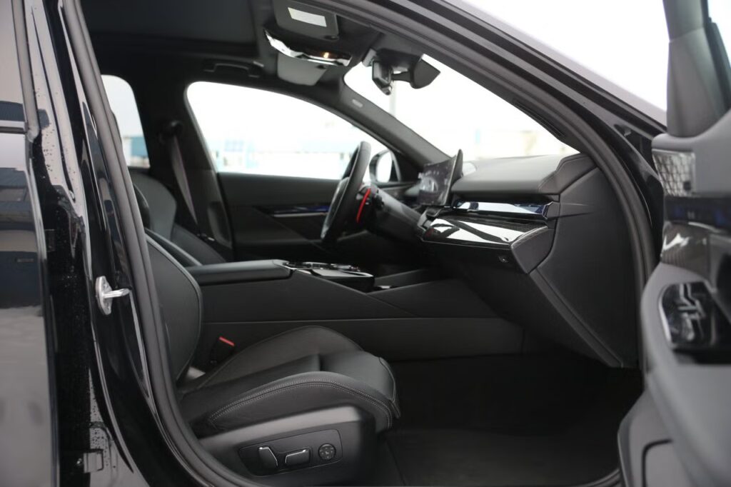 5bb55e78 c923 4b38 a768 90f93be5ec05