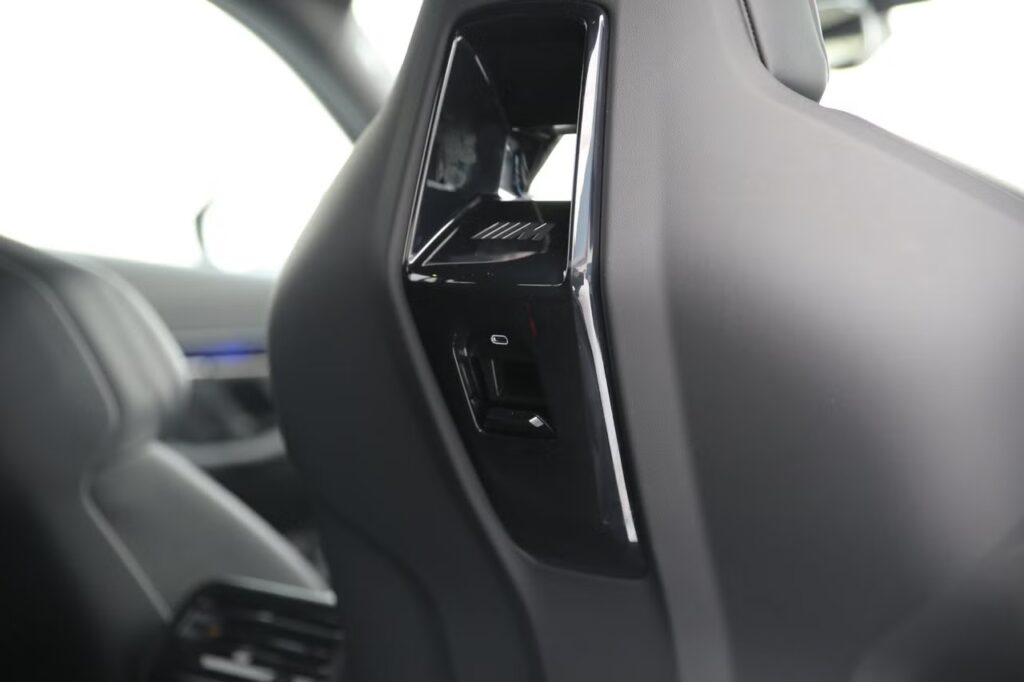 82cf6ec2 d432 4d55 a07b e2a5bd7f43d6